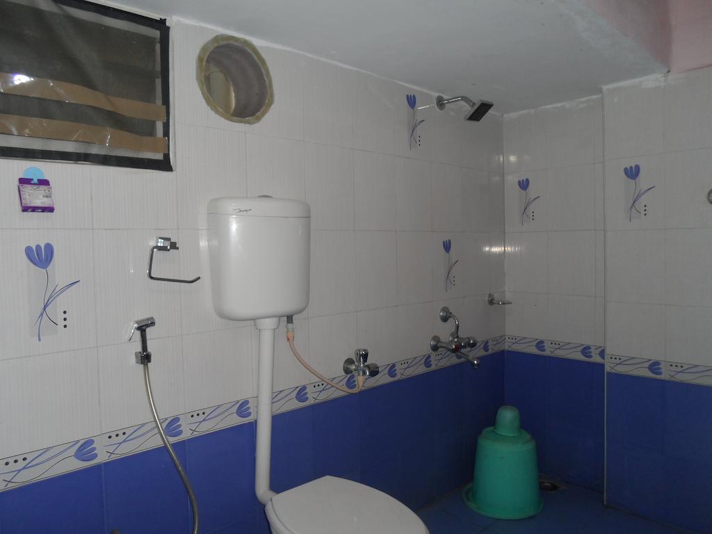 Hotel Pasuparthy Residency Tirupati Szoba fotó